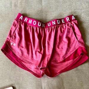 Under Armour Red Athletic Shorts Lightweight Elastic Waistband